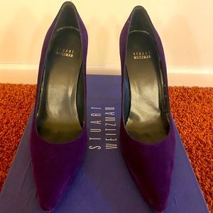 Stuart Weitzman stiletto purple suede never worn